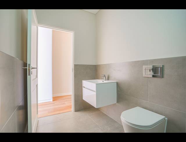 2 BEDROOM TOWNHOUSE FOR SALE IN SANDOWN